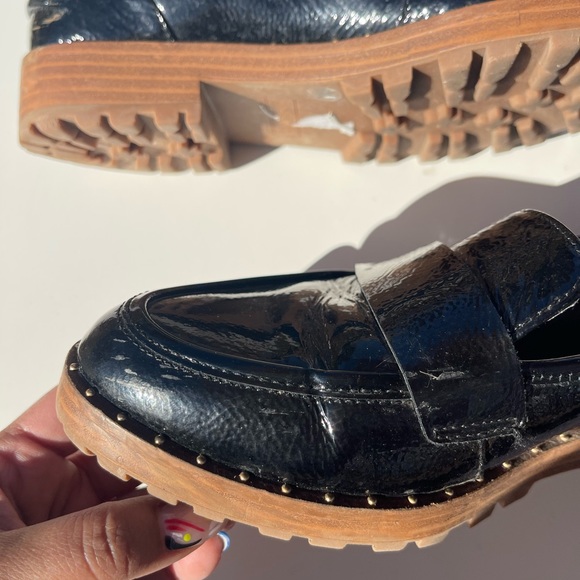 Vince Camuto Women's Golinda Loafer - Picture 8 of 9